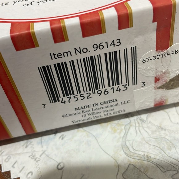 New in box PAWPRINT ORNAMENT KIT - Picture 4 of 4